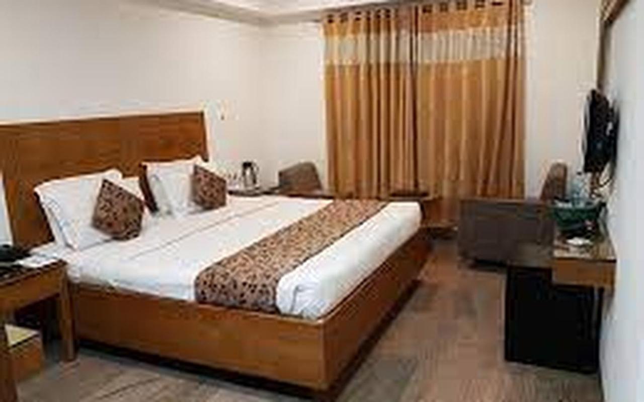 Hotel Punjab Palace Райпур Екстер'єр фото