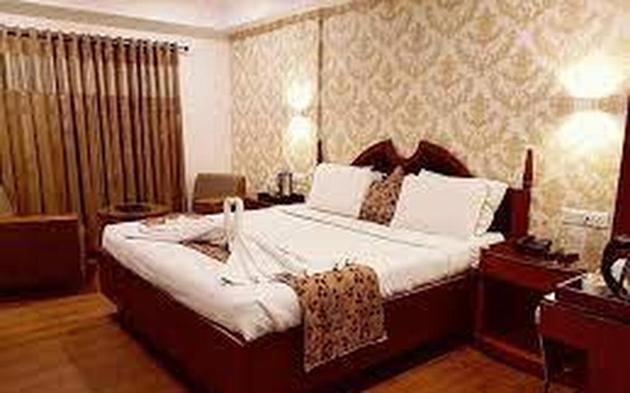 Hotel Punjab Palace Райпур Екстер'єр фото