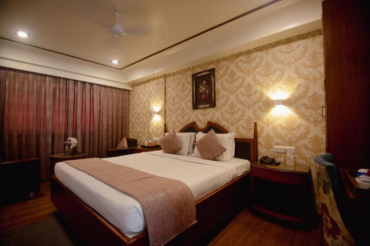 Hotel Punjab Palace Райпур Екстер'єр фото