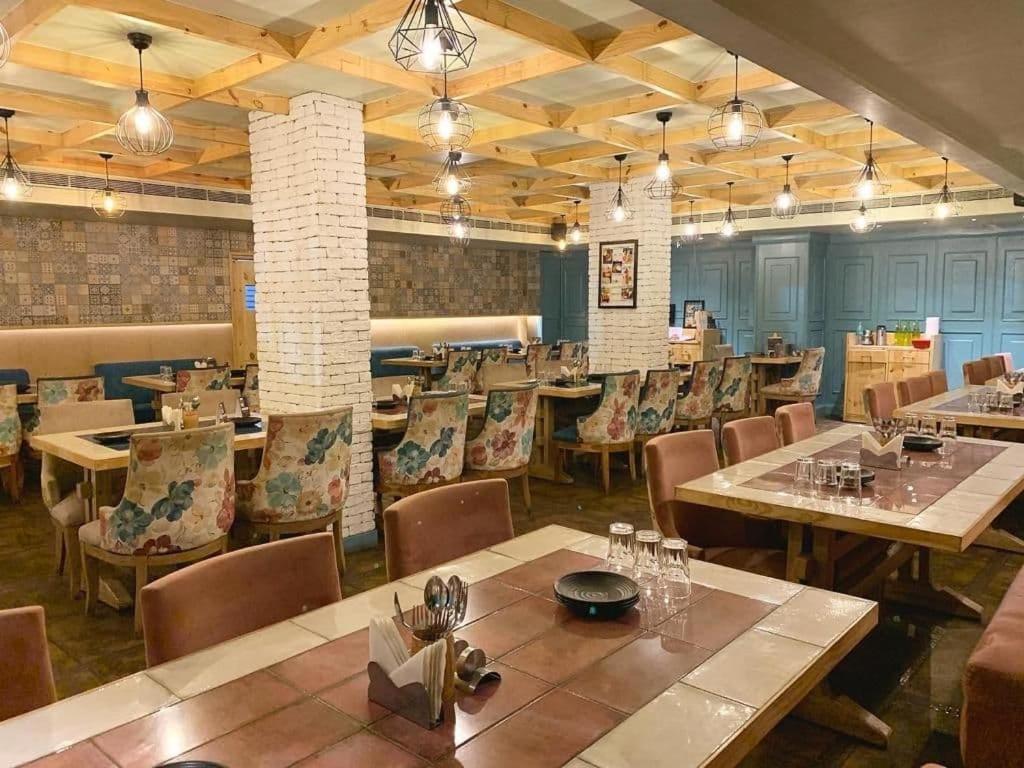 Hotel Punjab Palace Райпур Екстер'єр фото