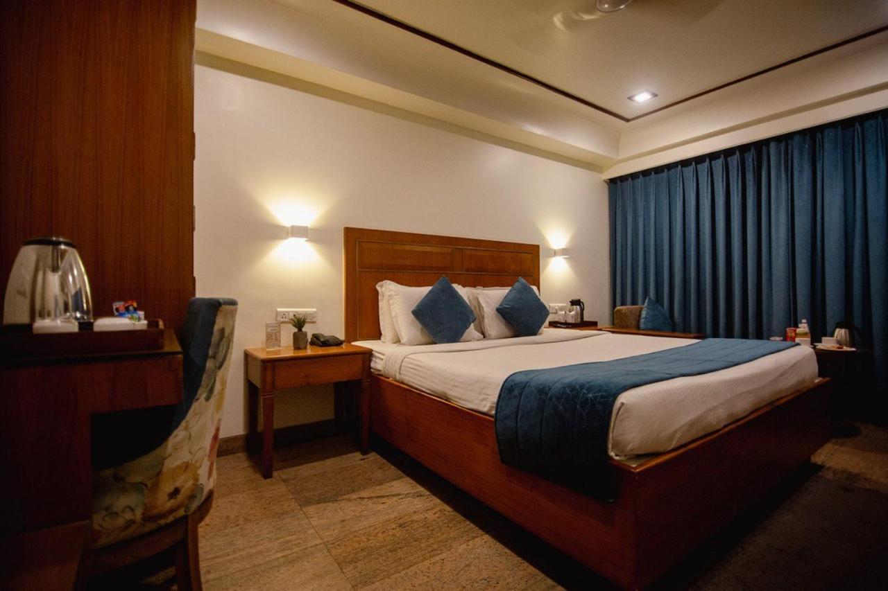 Hotel Punjab Palace Райпур Екстер'єр фото
